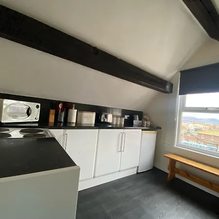 Aisha'S Attic Apartment Rhyl Exterior photo